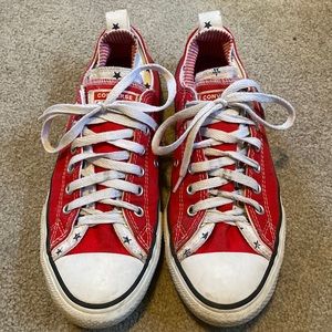 Red converse with star lining - used condition.  Boys size 6